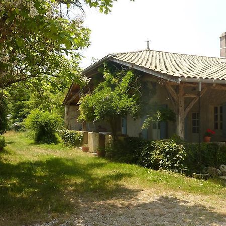 Gite Rural De Caractere Guérin Extérieur photo