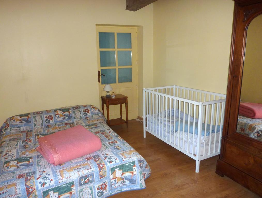 Gite Rural De Caractere Guérin Extérieur photo